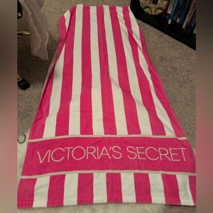💖Victoria’s Secret Beach Pool Towel💖